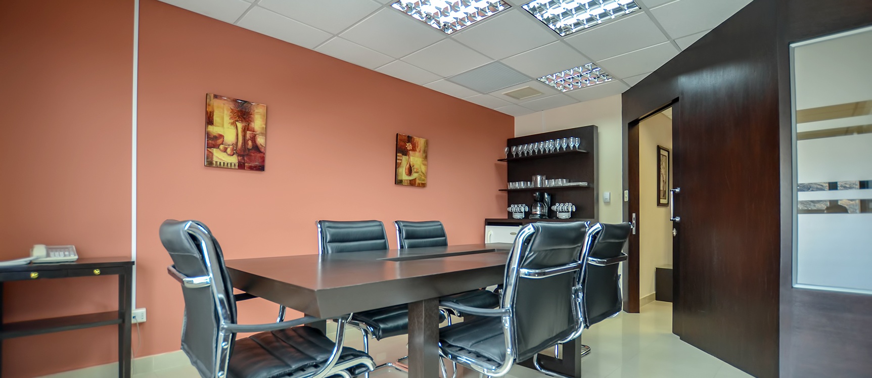 Oficina en alquiler en Parque Empresarial Colón sector norte de Guayaquil GeoBienes - Oficina en alquiler en Parque Empresarial Colón sector norte de Guayaquil - Plusvalia Guayaquil Casas de venta y alquiler Inmobiliaria Ecuador