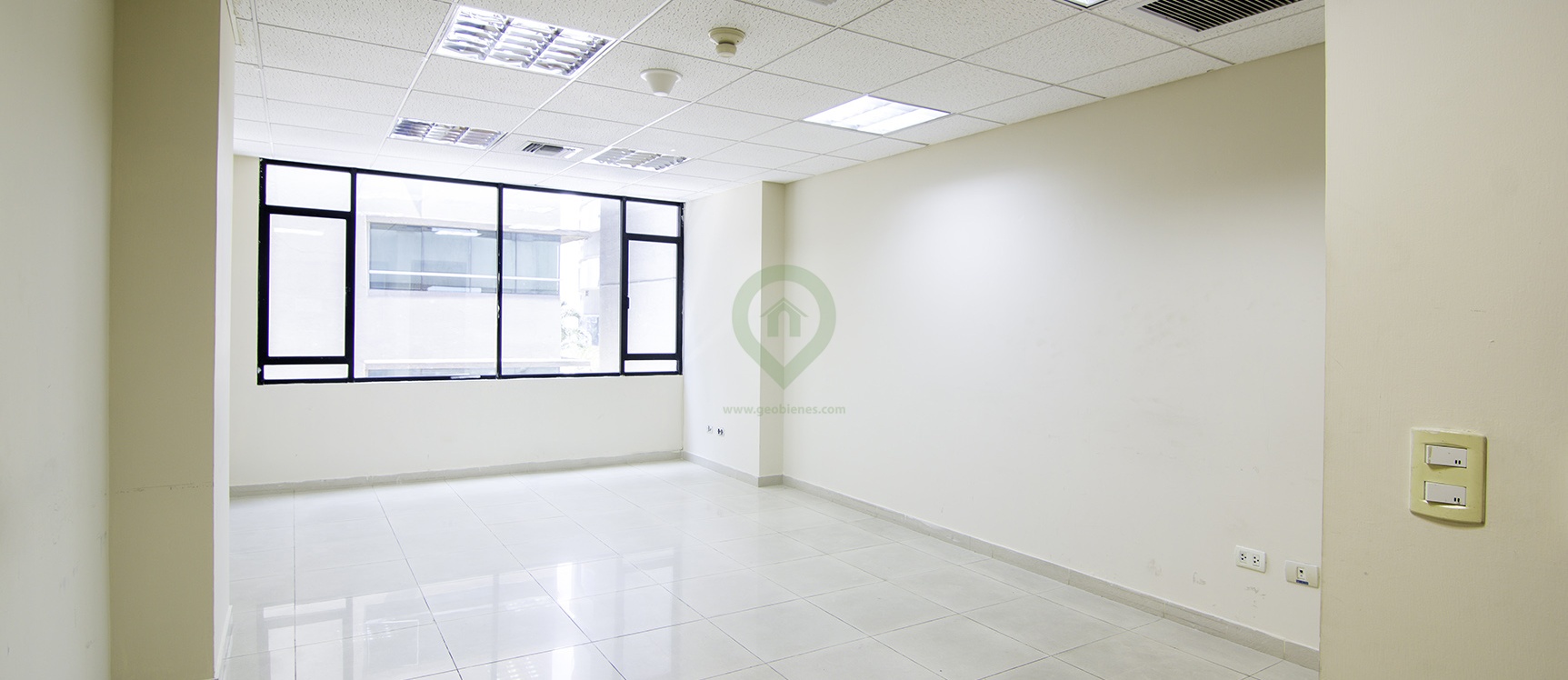 Oficina en alquiler en Professional Center norte de Guayaquil GeoBienes - Oficina en alquiler en Professional Center norte de Guayaquil - Plusvalia Guayaquil Casas de venta y alquiler Inmobiliaria Ecuador