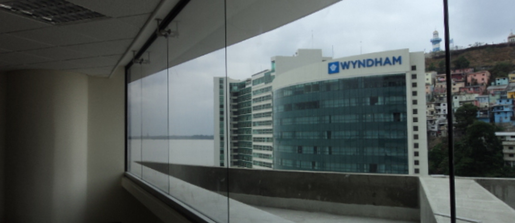 Oficina en alquiler en The Point, Guayaquil GeoBienes - Oficina en alquiler en The Point, Guayaquil - Plusvalia Guayaquil Casas de venta y alquiler Inmobiliaria Ecuador