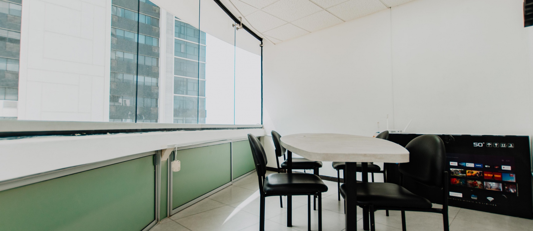 Oficina en alquiler en The Point, Puerto Santa Ana GeoBienes - Oficina en alquiler en The Point, Puerto Santa Ana - Plusvalia Guayaquil Casas de venta y alquiler Inmobiliaria Ecuador