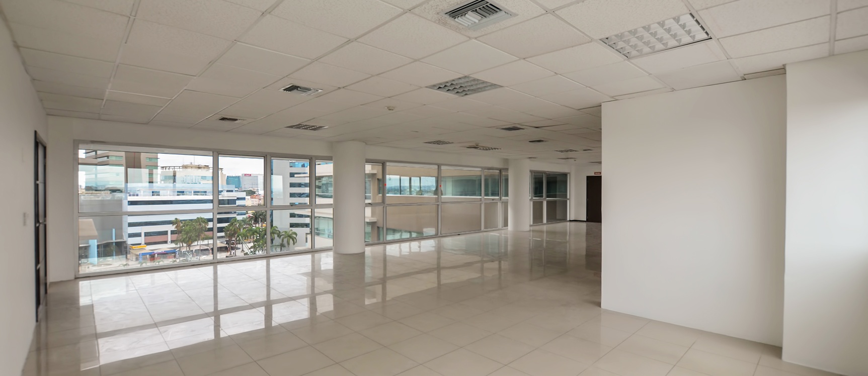 GeoBienes - Oficina en alquiler en Torres del Mall sector norte de Guayaquil - Plusvalia Guayaquil Casas de venta y alquiler Inmobiliaria Ecuador