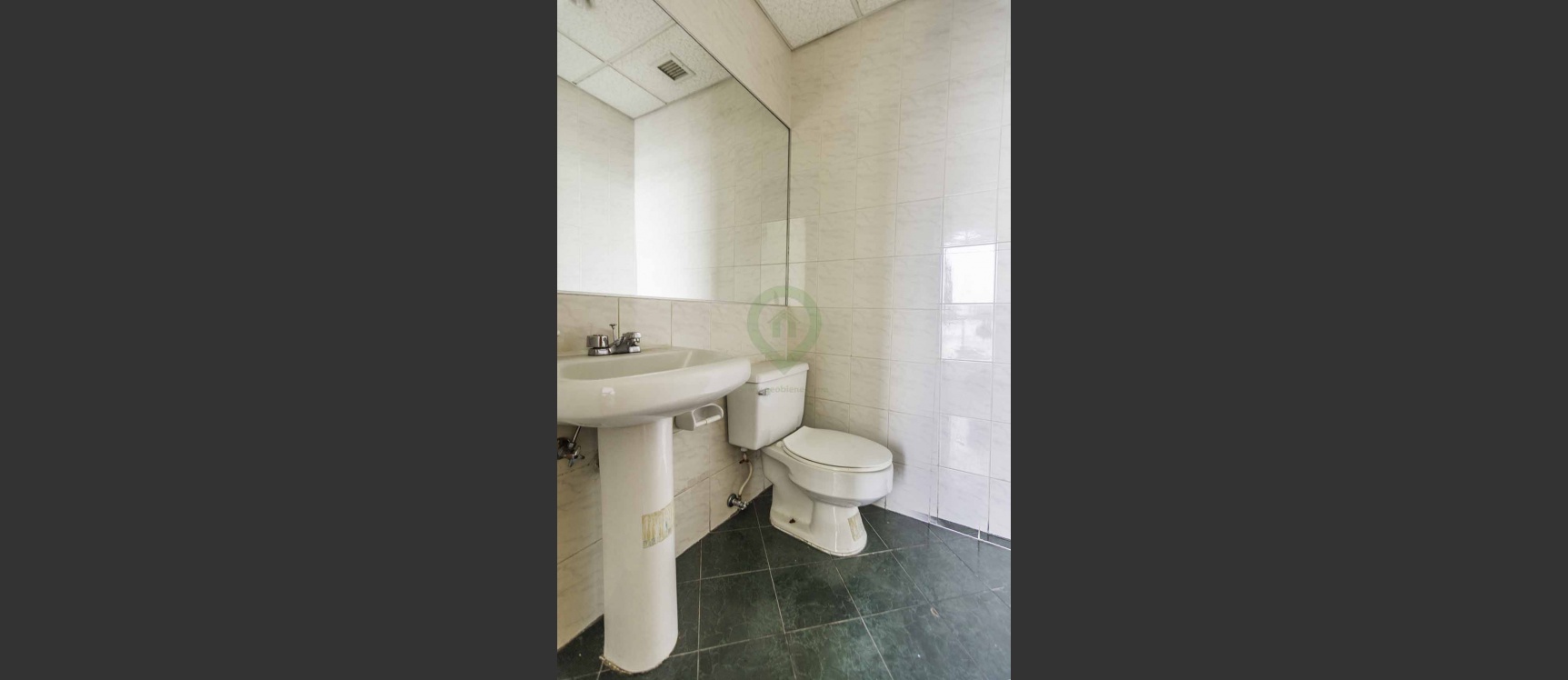 Oficina en alquiler en World Trade Center norte de Guayaquil GeoBienes - Oficina en alquiler en World Trade Center norte de Guayaquil - Plusvalia Guayaquil Casas de venta y alquiler Inmobiliaria Ecuador