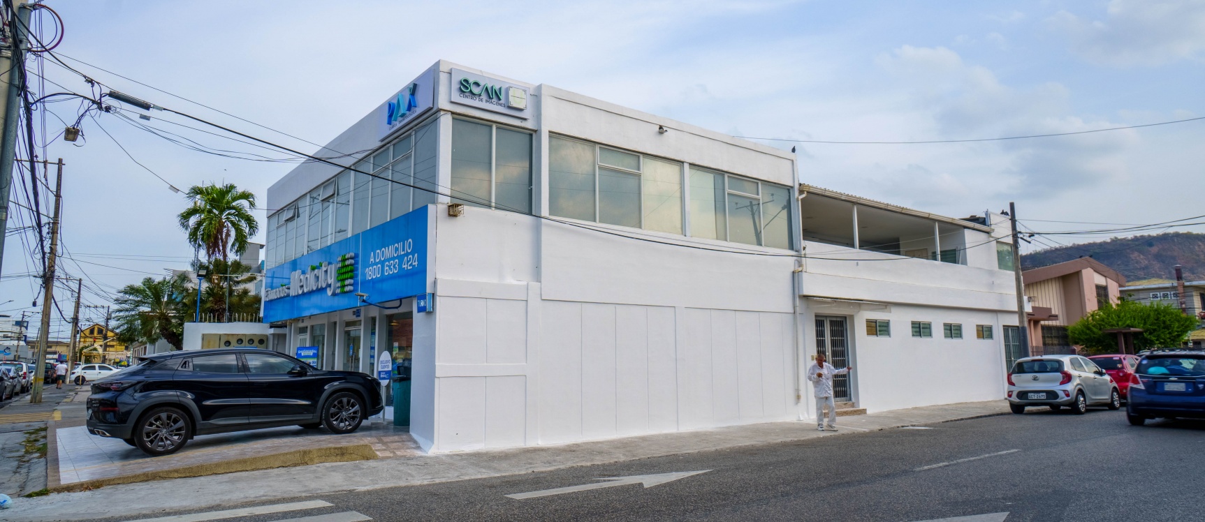 Oficina en alquiler planta alta ubicado en Urdesa, Norte de Guayaquil GeoBienes - Oficina en alquiler planta alta ubicado en Urdesa, Norte de Guayaquil - Plusvalia Guayaquil Casas de venta y alquiler Inmobiliaria Ecuador