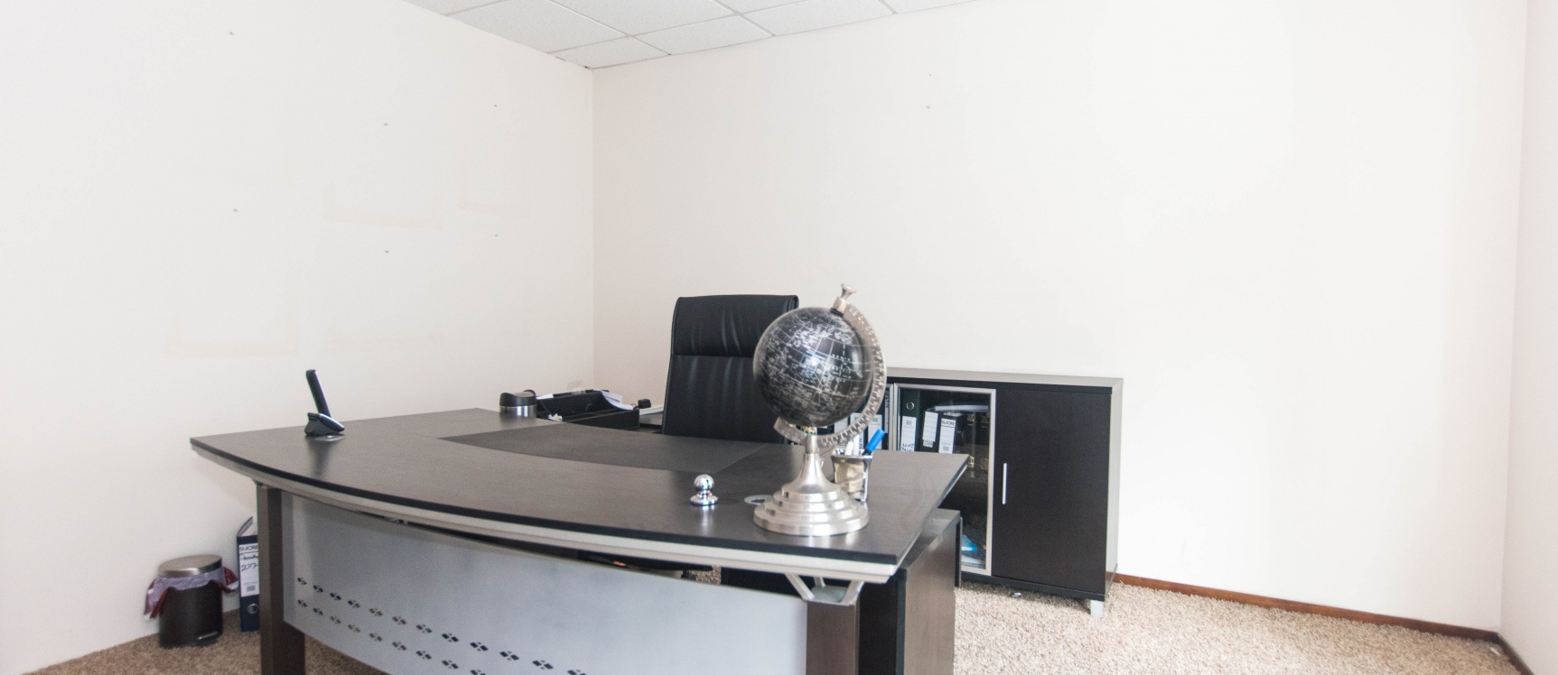 Oficina en alquiler ubicada en Edificio Trade Building GeoBienes - Oficina en alquiler ubicada en Edificio Trade Building - Plusvalia Guayaquil Casas de venta y alquiler Inmobiliaria Ecuador