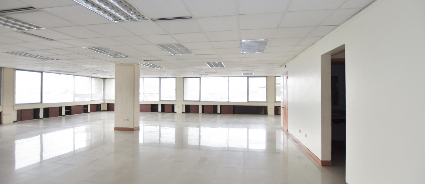Oficina en alquiler ubicada en el Edificio Mecanos GeoBienes - Oficina en alquiler ubicada en el Edificio Mecanos - Plusvalia Guayaquil Casas de venta y alquiler Inmobiliaria Ecuador