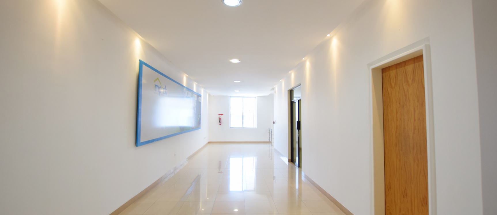 Oficina en alquiler ubicada en el Norte de Guayaquil GeoBienes - Oficina en alquiler ubicada en Cdla. Naval Norte - Plusvalia Guayaquil Casas de venta y alquiler Inmobiliaria Ecuador