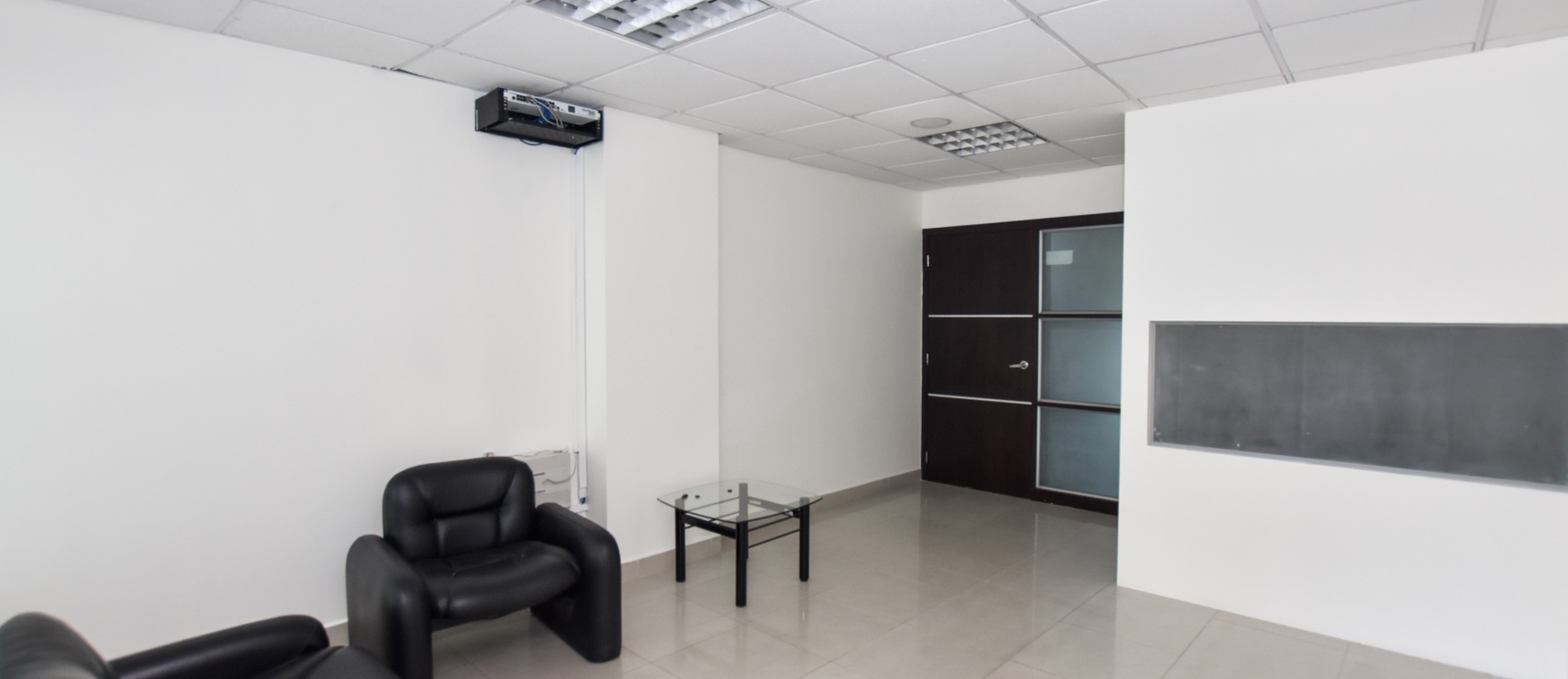 Oficina en alquiler ubicada en el Parque Empresarial Colón GeoBienes - Oficina en alquiler ubicada en el Parque Empresarial Colón - Plusvalia Guayaquil Casas de venta y alquiler Inmobiliaria Ecuador