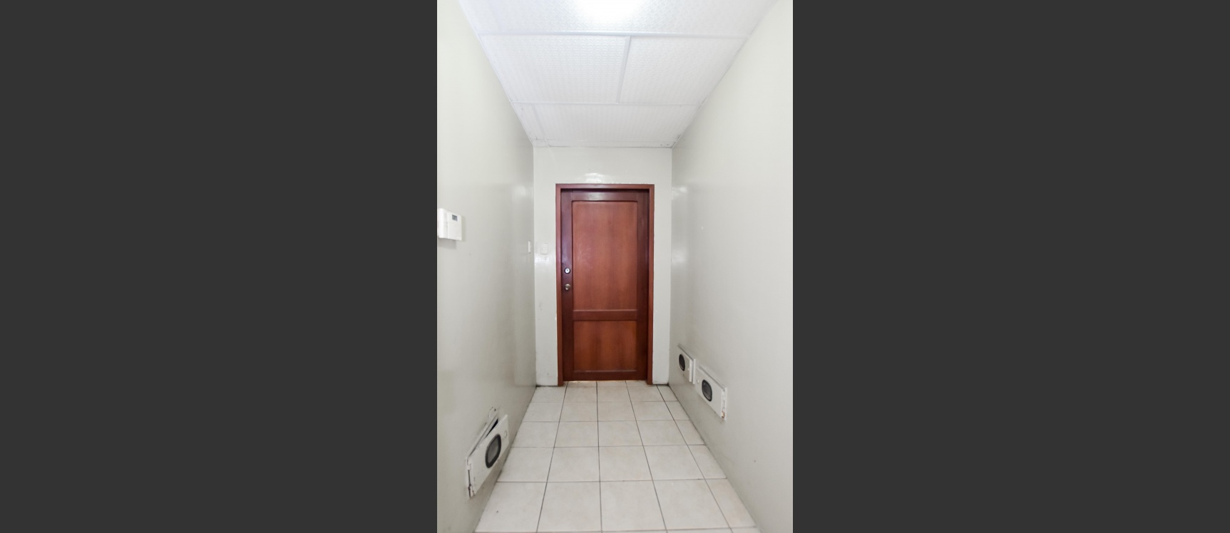 Oficina en alquiler ubicada en Metropolis II, Autopista Terminal Terrestre GeoBienes - Oficina en alquiler ubicada en Metropolis II, Autopista Terminal Terrestre - Plusvalia Guayaquil Casas de venta y alquiler Inmobiliaria Ecuador