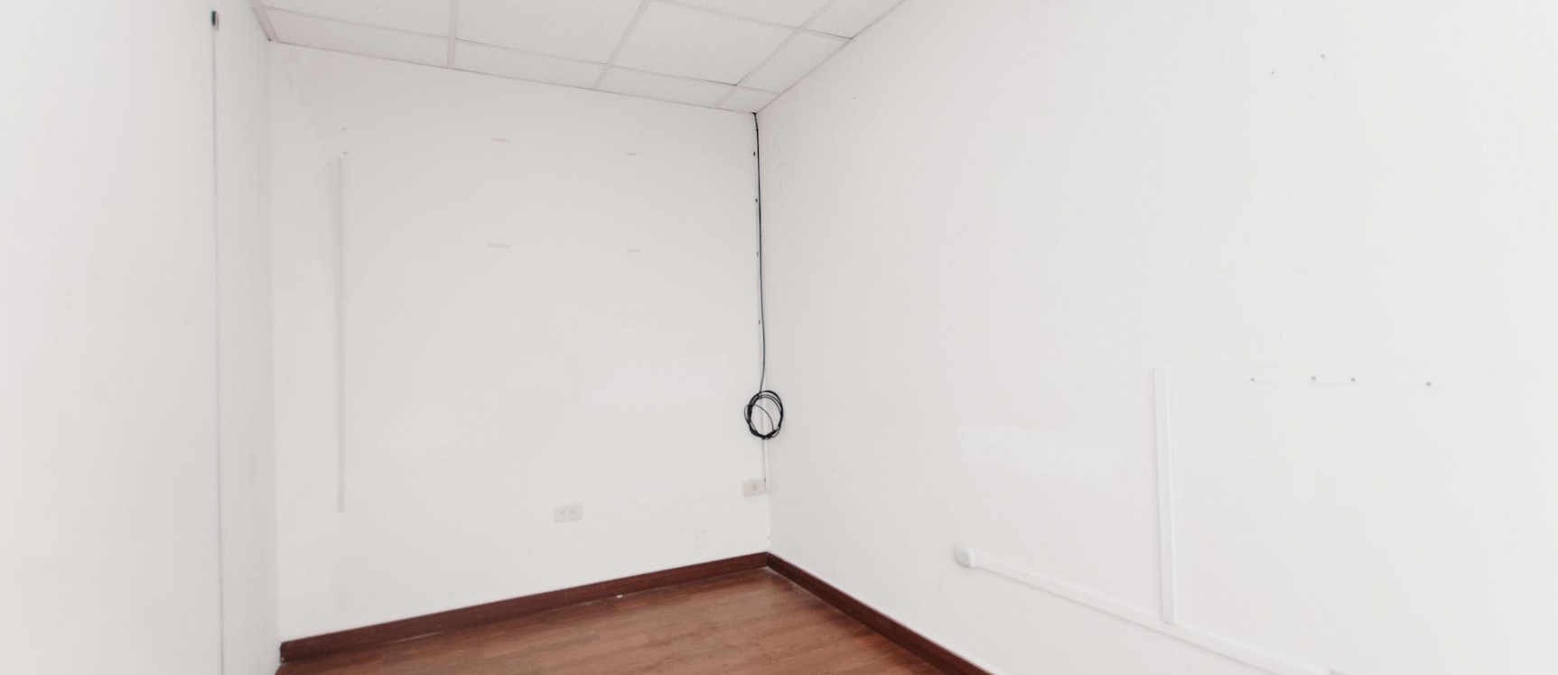 Oficina en alquiler ubicada en Samborondón Plaza, Samborondón GeoBienes - Oficina en alquiler ubicada en Samborondón Plaza, Samborondón - Plusvalia Guayaquil Casas de venta y alquiler Inmobiliaria Ecuador
