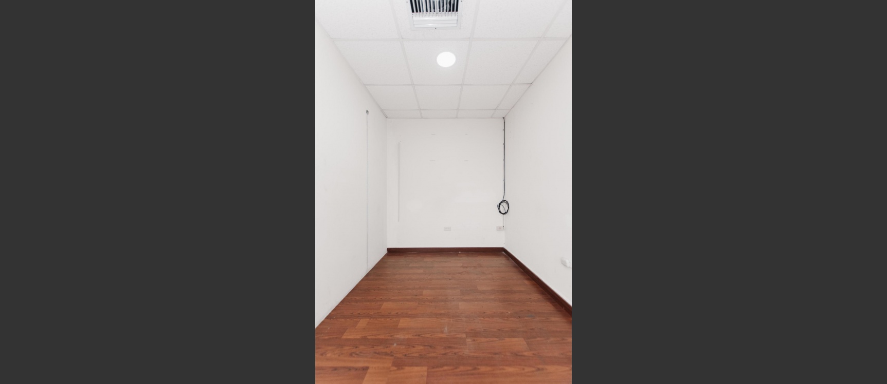 Oficina en alquiler ubicada en Samborondón Plaza, Samborondón GeoBienes - Oficina en alquiler ubicada en Samborondón Plaza, Samborondón - Plusvalia Guayaquil Casas de venta y alquiler Inmobiliaria Ecuador