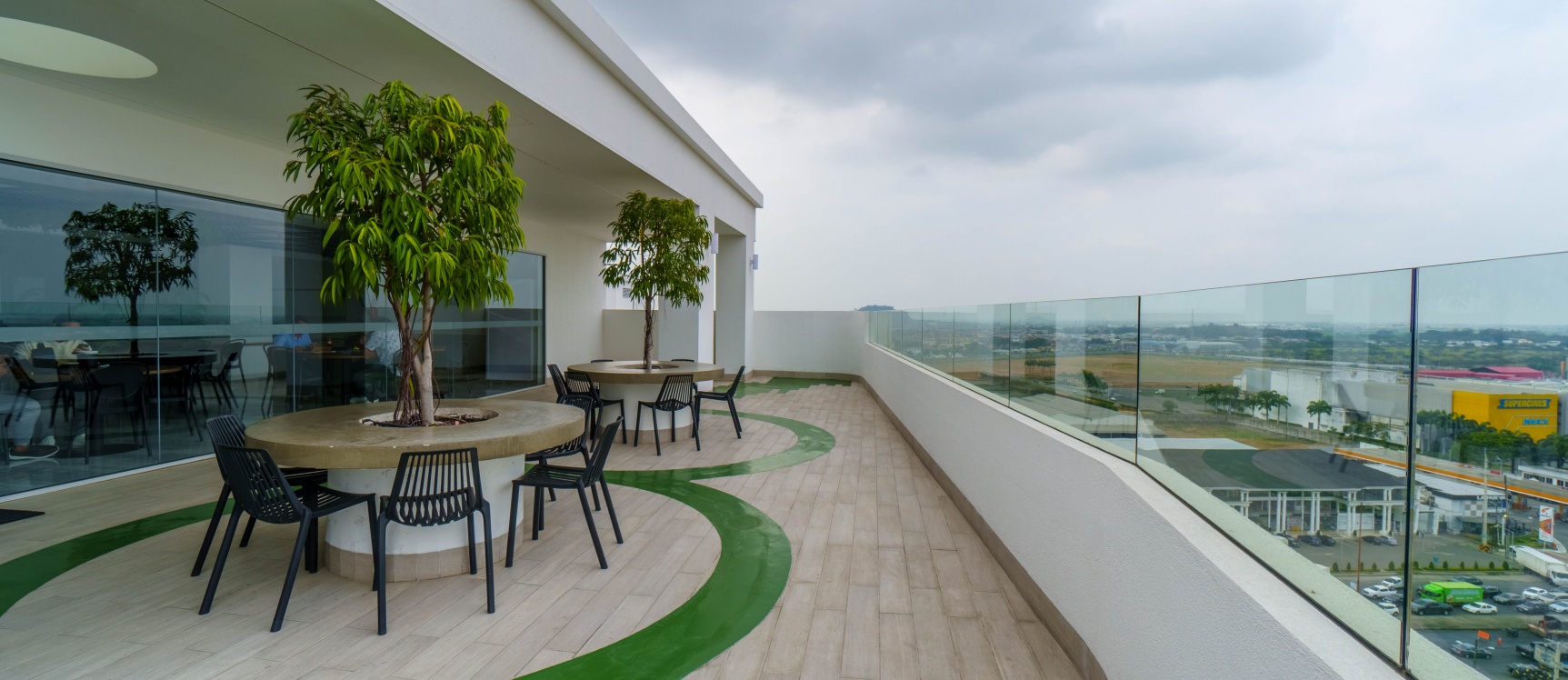 Oficina en alquiler ubicado en Edificio Platinum II, Vía Samborondón GeoBienes - Oficina en alquiler, Edificio Platinum II, Aurora, Av. Febres Cordero, Vía Samborondón - Daule - Plusvalia Guayaquil Casas de venta y alquiler Inmobiliaria Ecuador