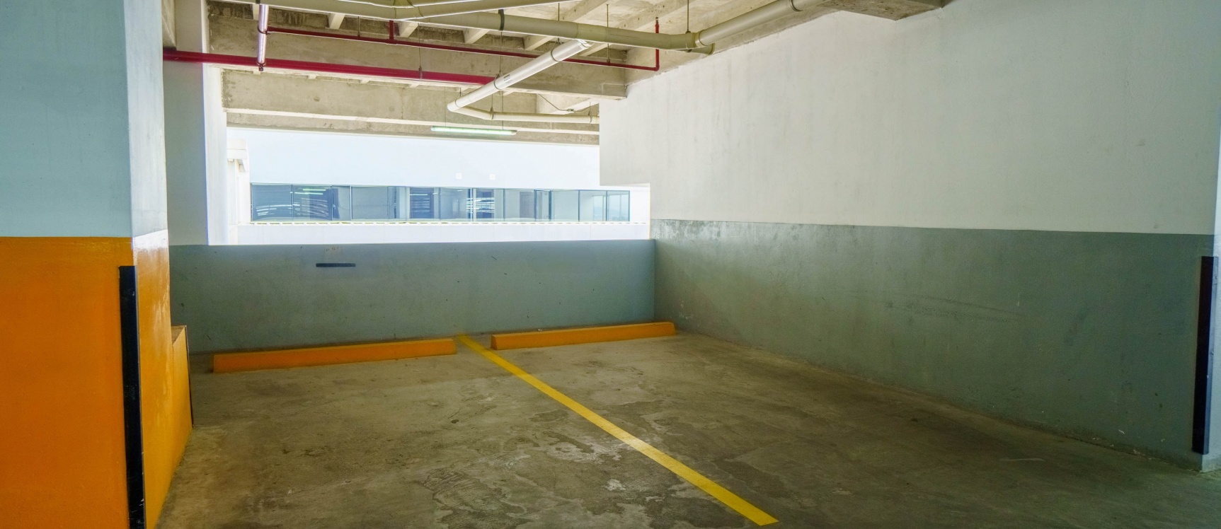 Oficina en alquiler ubicado en Edificio Platinum II, Vía Samborondón GeoBienes - Oficina en alquiler, Edificio Platinum II, Aurora, Av. Febres Cordero, Vía Samborondón - Daule - Plusvalia Guayaquil Casas de venta y alquiler Inmobiliaria Ecuador