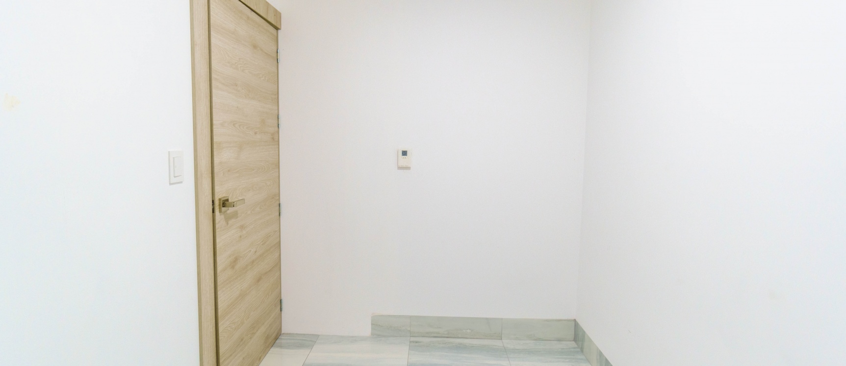 Oficina en alquiler ubicado en Edificio Platinum II, Vía Samborondón GeoBienes - Oficina en alquiler, Edificio Platinum II, Aurora, Av. Febres Cordero, Vía Samborondón - Daule - Plusvalia Guayaquil Casas de venta y alquiler Inmobiliaria Ecuador