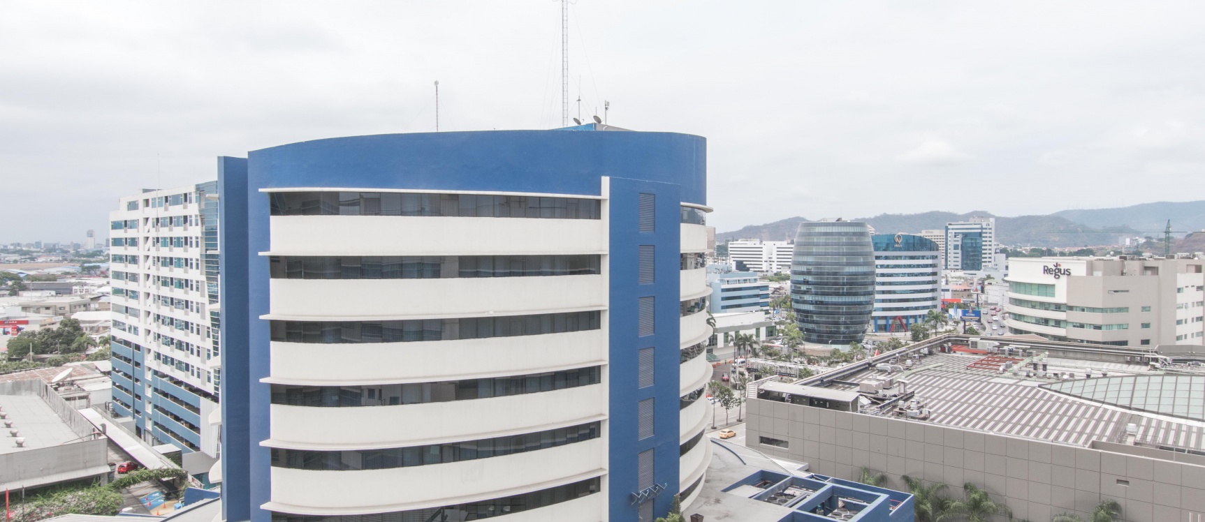 Oficina en alquiler ubicado en el Edificio Trade Building GeoBienes - Oficina en alquiler ubicado en el Edificio Trade Building - Plusvalia Guayaquil Casas de venta y alquiler Inmobiliaria Ecuador