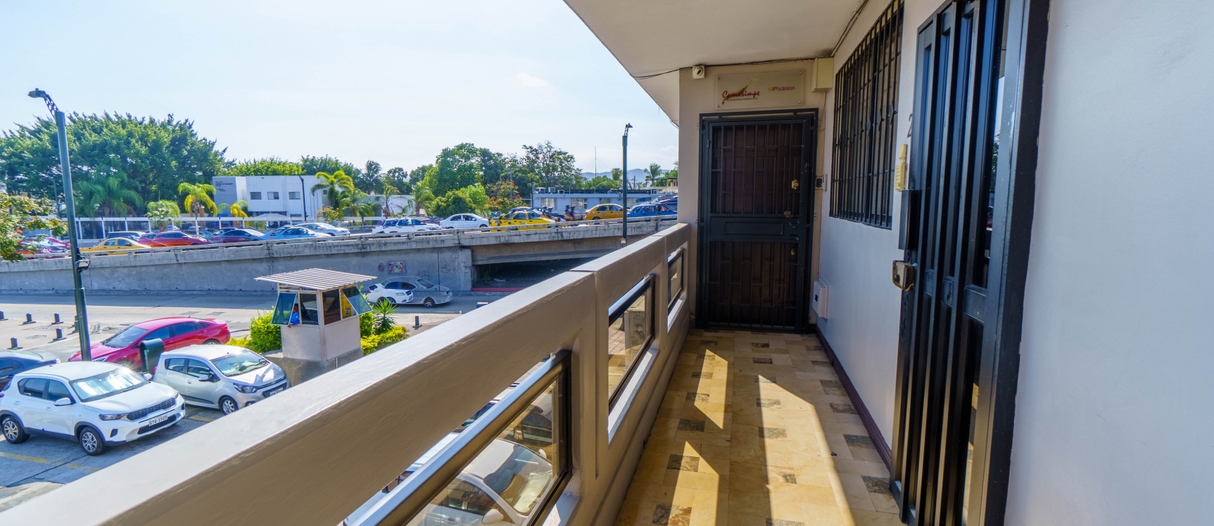 Oficina en venta, Av Las Américas, Edificio de Oficinas El Bucanero GeoBienes - Oficina en venta, Av Las Américas, Edificio de Oficinas El Bucanero - Plusvalia Guayaquil Casas de venta y alquiler Inmobiliaria Ecuador