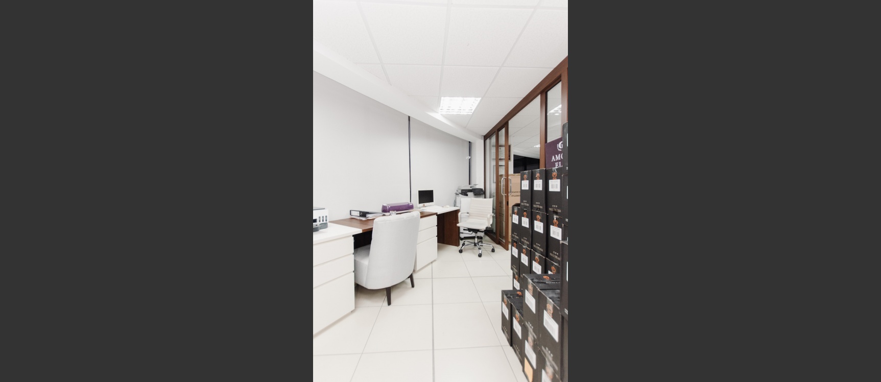 Oficina en venta Edificio Emporium, Pto. Santa Ana, centro de Guayaquil GeoBienes - Oficina en venta Edificio Emporium, Pto. Santa Ana, centro de Guayaquil - Plusvalia Guayaquil Casas de venta y alquiler Inmobiliaria Ecuador