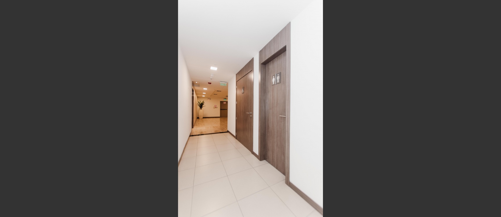 Oficina en venta Edificio Emporium, Pto. Santa Ana, centro de Guayaquil GeoBienes - Oficina en venta Edificio Emporium, Pto. Santa Ana, centro de Guayaquil - Plusvalia Guayaquil Casas de venta y alquiler Inmobiliaria Ecuador