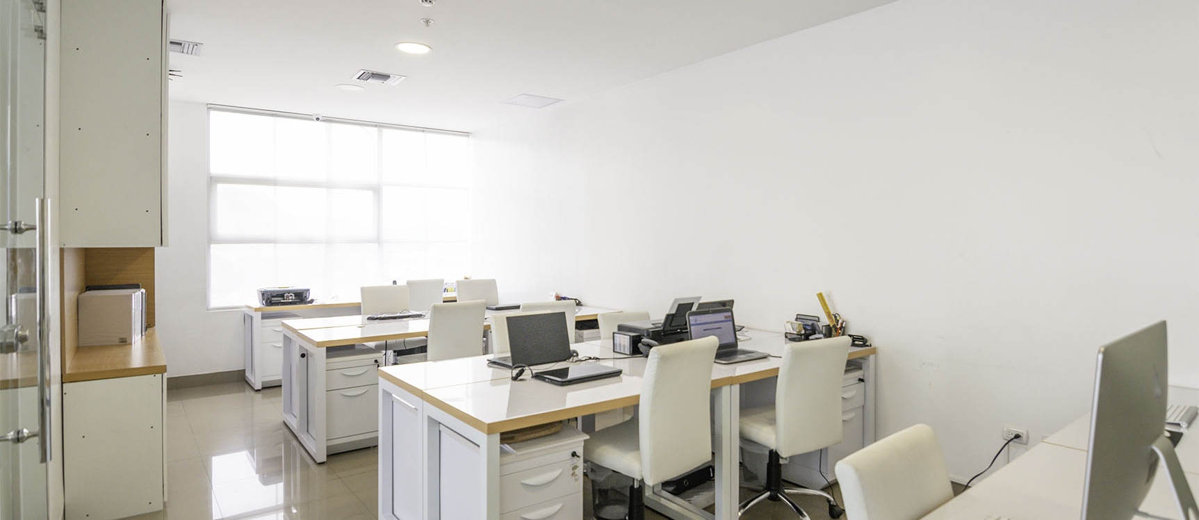 Oficina en venta Edificio Olivos Tower, Ceibos, Norte de Guayaquil GeoBienes - Oficina en venta Edificio Olivos Tower, Ceibos, Norte de Guayaquil - Plusvalia Guayaquil Casas de venta y alquiler Inmobiliaria Ecuador