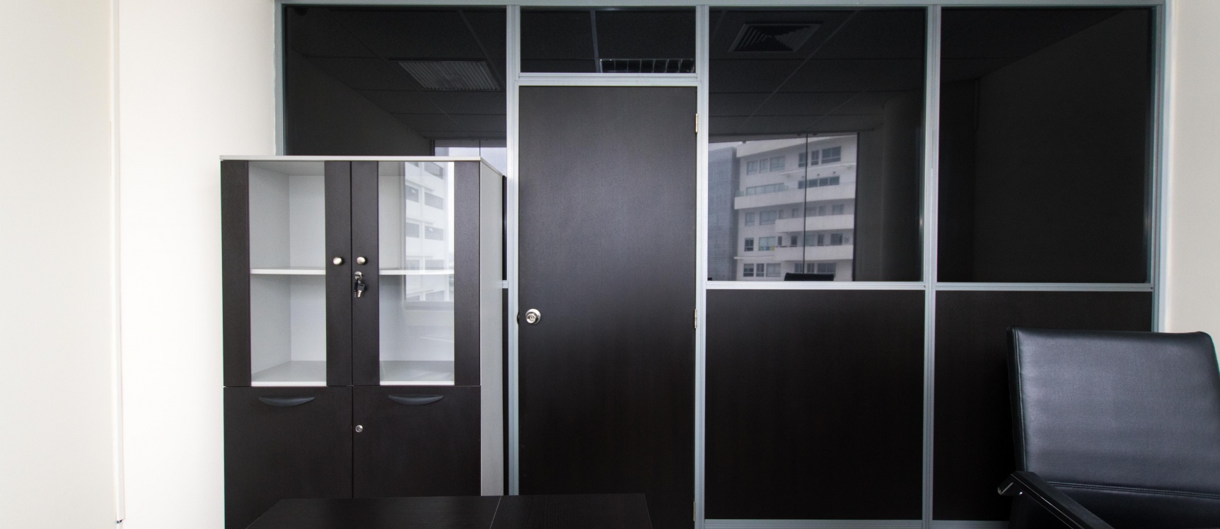 Oficina en venta Edificio The Point GeoBienes - Oficina en venta Edificio The Point - Plusvalia Guayaquil Casas de venta y alquiler Inmobiliaria Ecuador