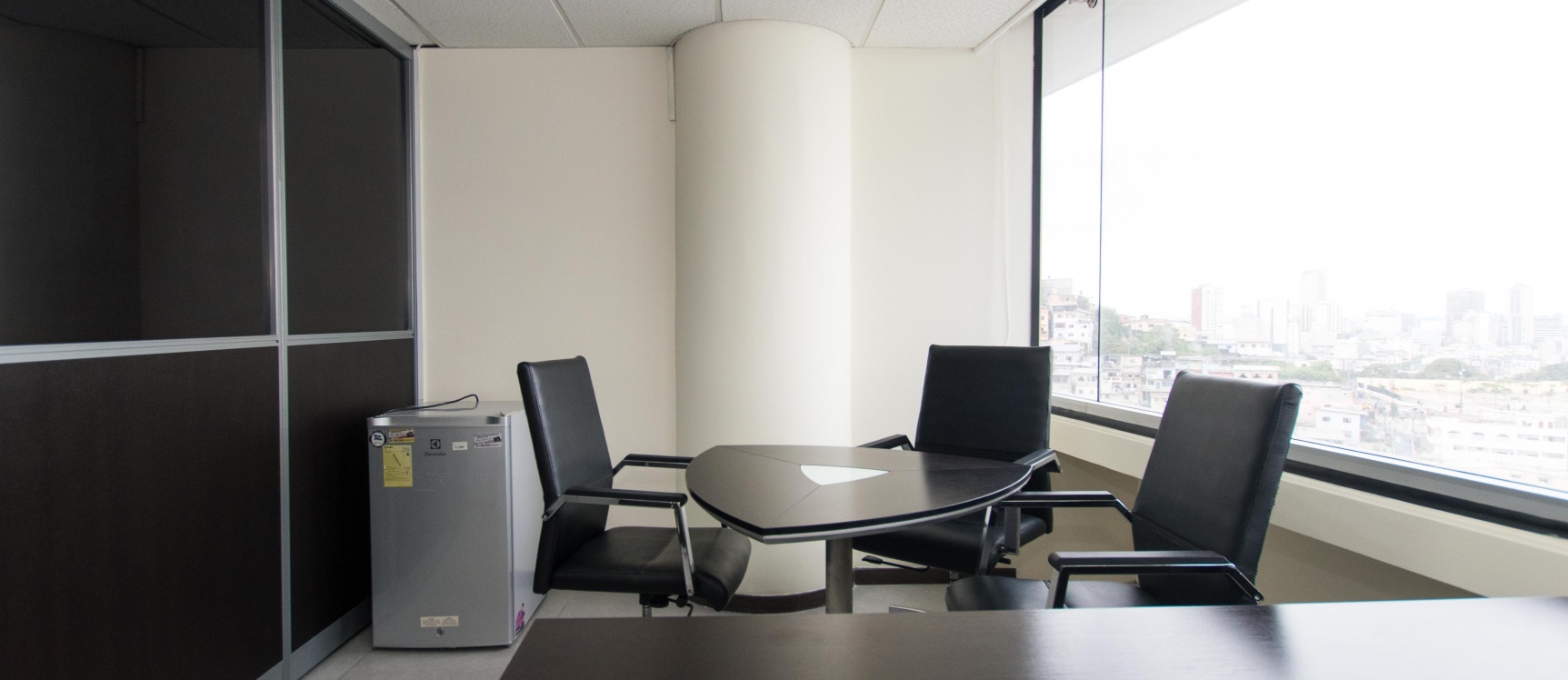 Oficina en venta Edificio The Point GeoBienes - Oficina en venta Edificio The Point - Plusvalia Guayaquil Casas de venta y alquiler Inmobiliaria Ecuador