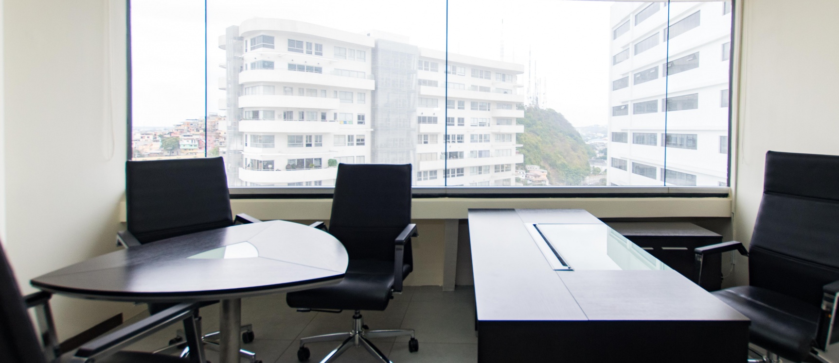 Oficina en venta Edificio The Point GeoBienes - Oficina en venta Edificio The Point - Plusvalia Guayaquil Casas de venta y alquiler Inmobiliaria Ecuador
