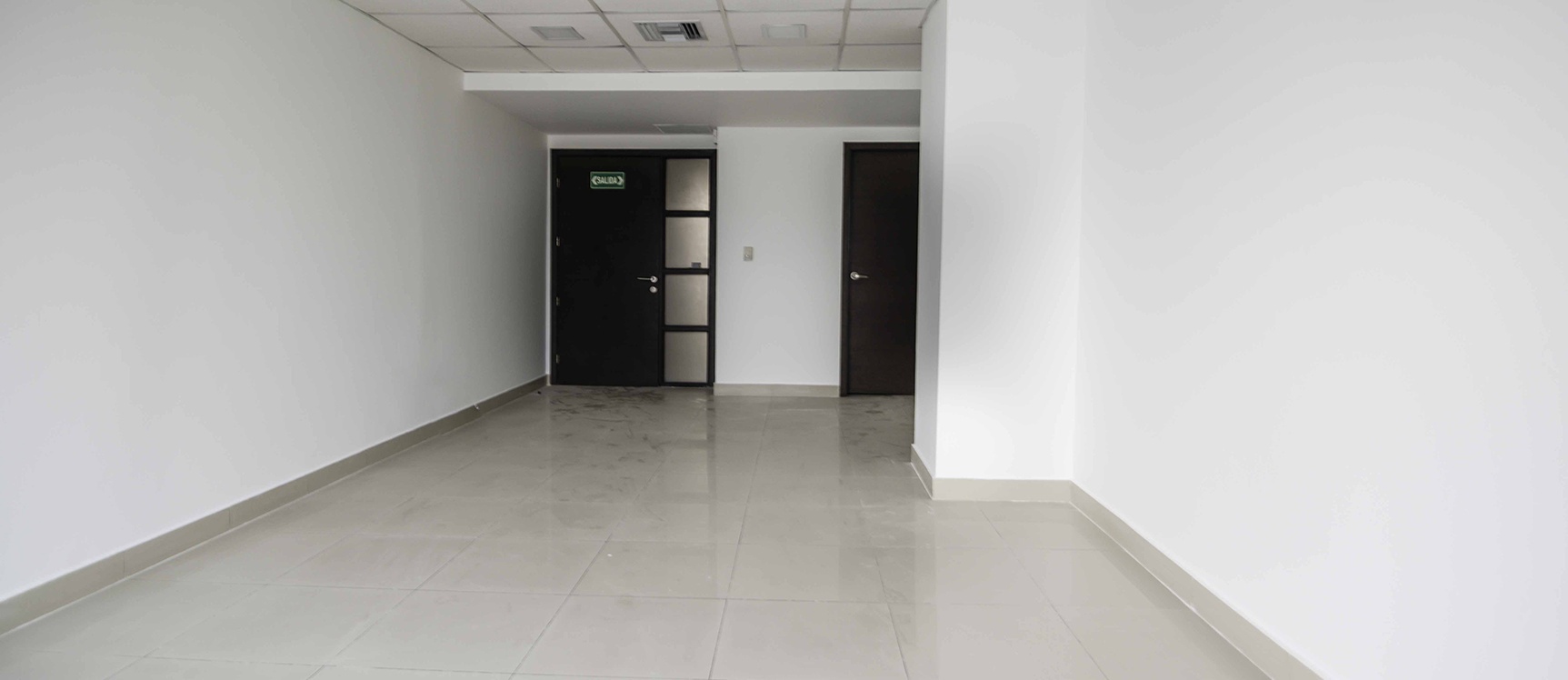 GeoBienes - Oficina en venta en City Office Norte de Guayaquil - Plusvalia Guayaquil Casas de venta y alquiler Inmobiliaria Ecuador