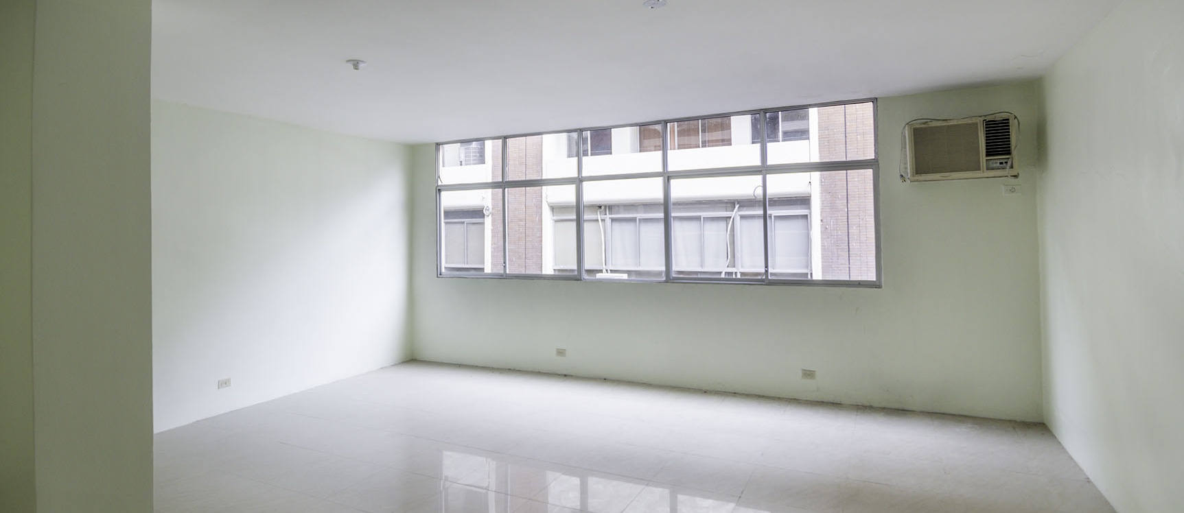 Oficina en venta en el Edificio Camsol, Centro de Guayaquil GeoBienes - Oficina en venta en el Edificio Camsol, Centro de Guayaquil - Plusvalia Guayaquil Casas de venta y alquiler Inmobiliaria Ecuador