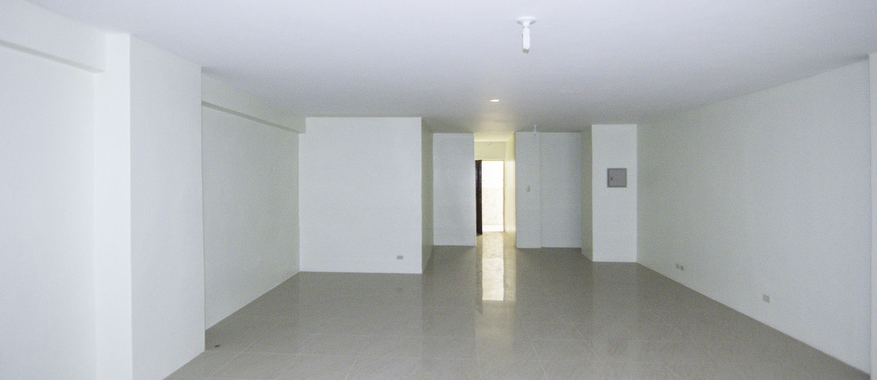 Oficina en venta en el Edificio Camsol, Centro de Guayaquil GeoBienes - Oficina en venta en el Edificio Camsol, Centro de Guayaquil - Plusvalia Guayaquil Casas de venta y alquiler Inmobiliaria Ecuador