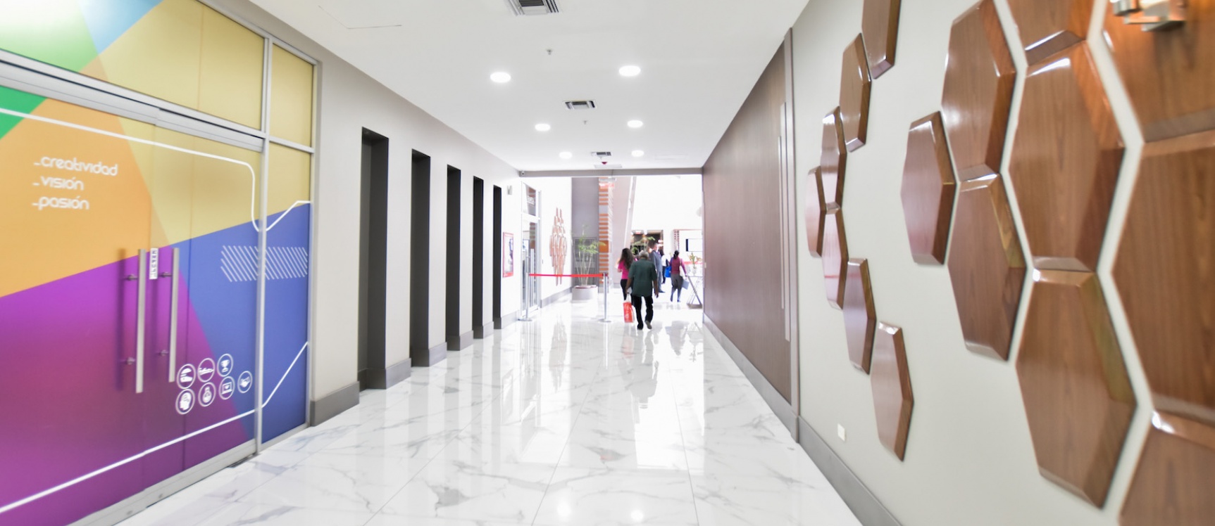 Oficina en venta en el Edificio Trade Building, Norte de Guayaquil GeoBienes - Oficina en venta en el Edificio Trade Building, Norte de Guayaquil - Plusvalia Guayaquil Casas de venta y alquiler Inmobiliaria Ecuador