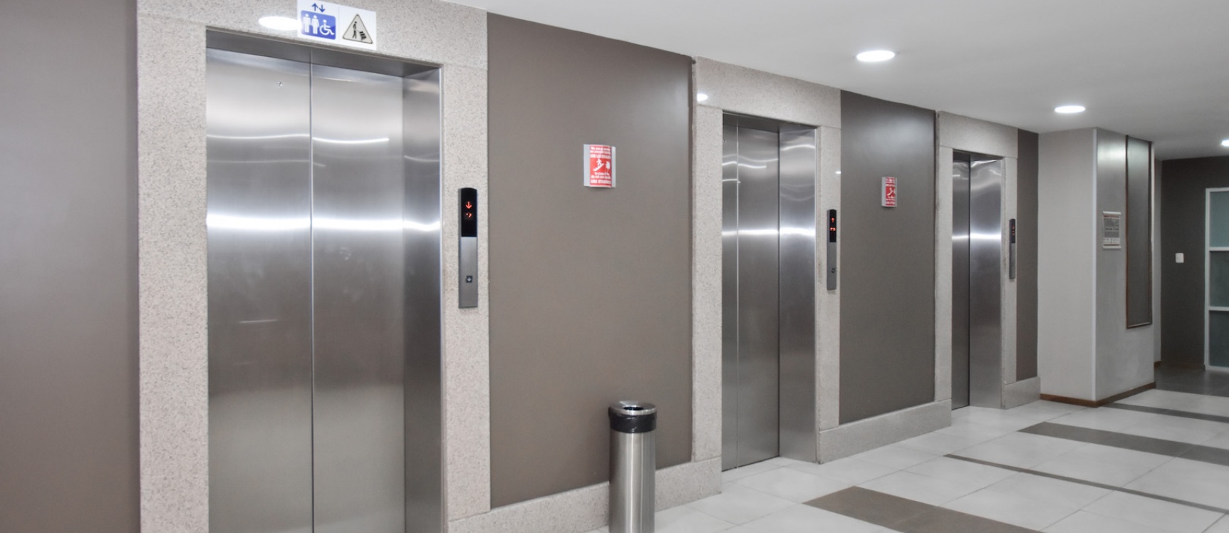 Oficina en venta en el Edificio Trade Building, Norte de Guayaquil GeoBienes - Oficina en venta en el Edificio Trade Building, Norte de Guayaquil - Plusvalia Guayaquil Casas de venta y alquiler Inmobiliaria Ecuador