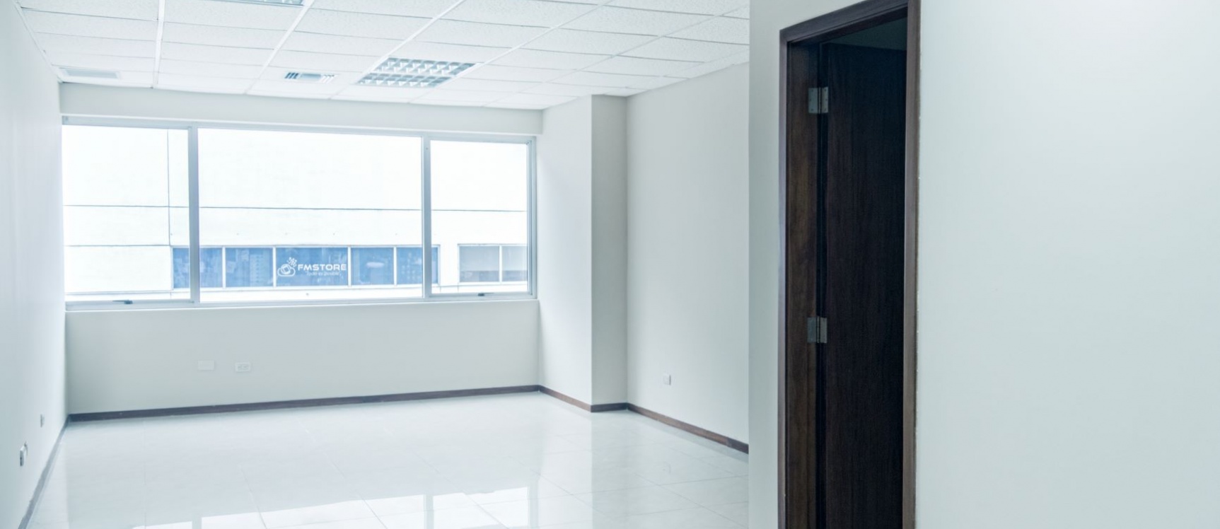 Oficina en venta en el Edificio Trade Building, Norte de Guayaquil GeoBienes - Oficina en venta en el Edificio Trade Building, Norte de Guayaquil - Plusvalia Guayaquil Casas de venta y alquiler Inmobiliaria Ecuador