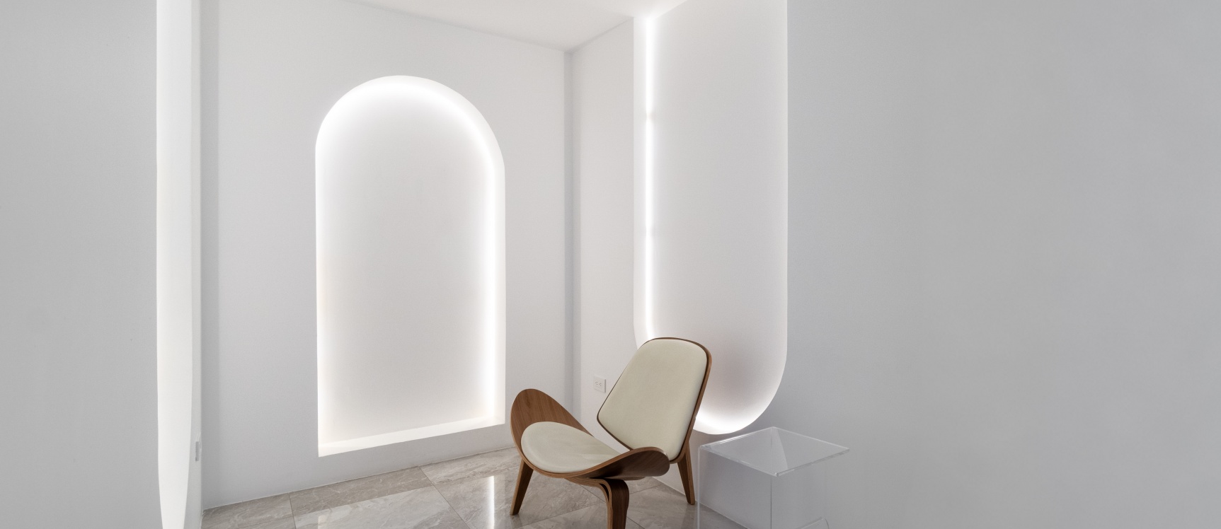 Oficina en venta en Platinum Business Center, La Aurora, Guayaquil GeoBienes - Oficina en venta en Platinum Business Center, La Aurora, Guayaquil - Plusvalia Guayaquil Casas de venta y alquiler Inmobiliaria Ecuador