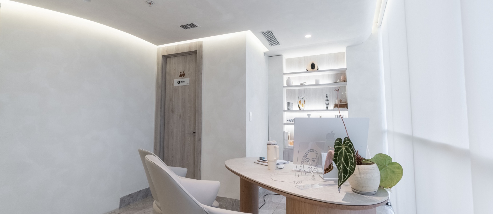 Oficina en venta en Platinum Business Center, La Aurora, Guayaquil GeoBienes - Oficina en venta en Platinum Business Center, La Aurora, Guayaquil - Plusvalia Guayaquil Casas de venta y alquiler Inmobiliaria Ecuador