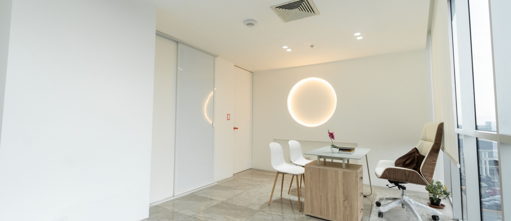 Oficina en venta en Platinum Business Center, La Aurora, Guayaquil GeoBienes - Oficina en venta en Platinum Business Center, La Aurora, Guayaquil - Plusvalia Guayaquil Casas de venta y alquiler Inmobiliaria Ecuador