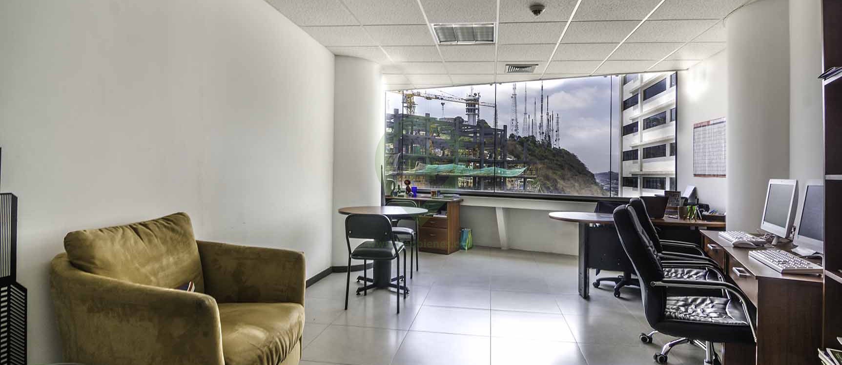 Oficina en venta en The Point centro de Guayaquil GeoBienes - Oficina en venta en The Point centro de Guayaquil - Plusvalia Guayaquil Casas de venta y alquiler Inmobiliaria Ecuador