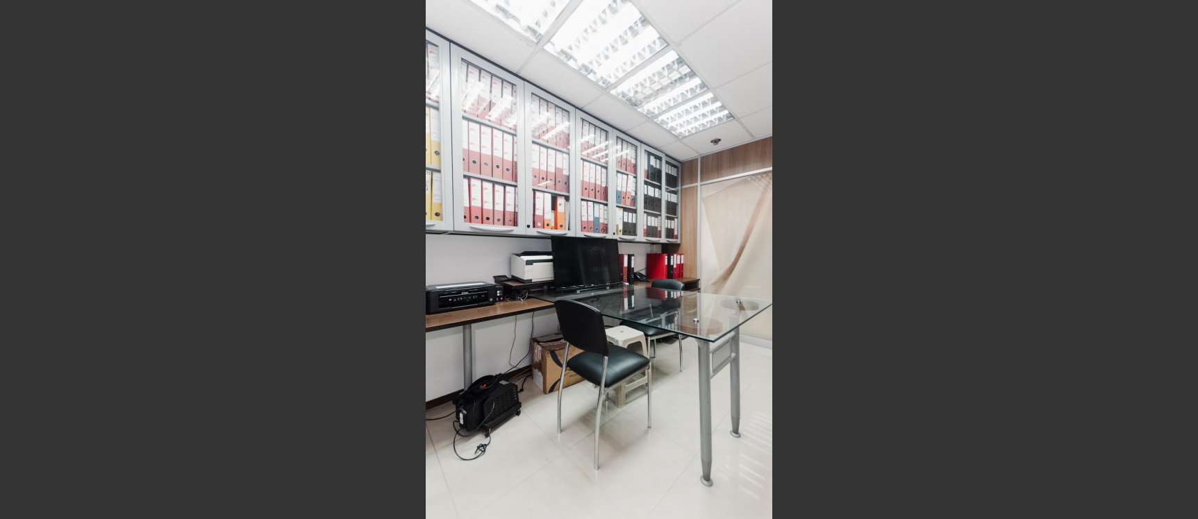 Oficina en venta Trade Building, cdla. Simon Bolivar, norte de Guayaquil GeoBienes - Oficina en venta Trade Building, cdla. Simon Bolivar, norte de Guayaquil - Plusvalia Guayaquil Casas de venta y alquiler Inmobiliaria Ecuador