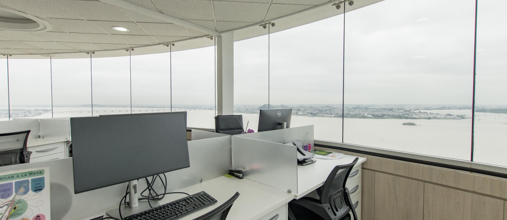 Oficina en venta ubicada en el Edificio The Point, Puerto Santa Ana GeoBienes - Oficina en venta ubicada en el Edificio The Point, Puerto Santa Ana - Plusvalia Guayaquil Casas de venta y alquiler Inmobiliaria Ecuador