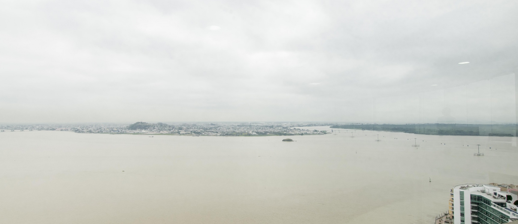 Oficina en venta ubicada en el Edificio The Point, Puerto Santa Ana GeoBienes - Oficina en venta ubicada en el Edificio The Point, Puerto Santa Ana - Plusvalia Guayaquil Casas de venta y alquiler Inmobiliaria Ecuador