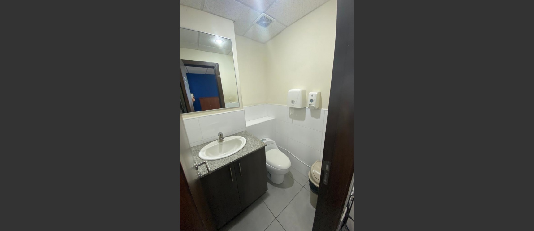 Oficina en venta ubicada en el Edificio The Point, Puerto Santa Ana GeoBienes - Oficina en venta ubicada en el Edificio The Point, Puerto Santa Ana - Plusvalia Guayaquil Casas de venta y alquiler Inmobiliaria Ecuador