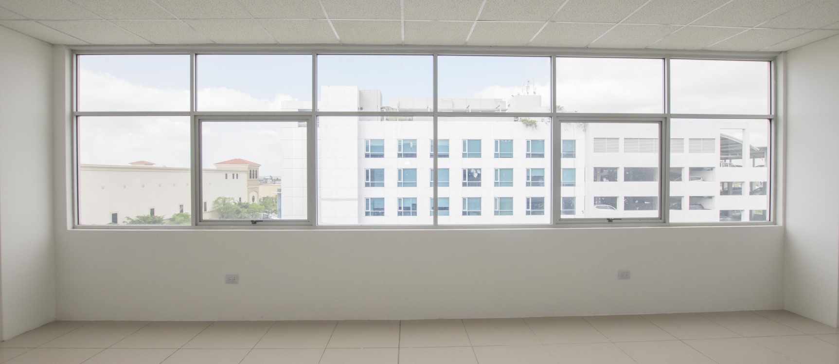 Oficina en venta ubicada en el Edificio XIMA, Samborondón GeoBienes - Oficina en venta ubicada en el Edificio XIMA, Samborondón - Plusvalia Guayaquil Casas de venta y alquiler Inmobiliaria Ecuador