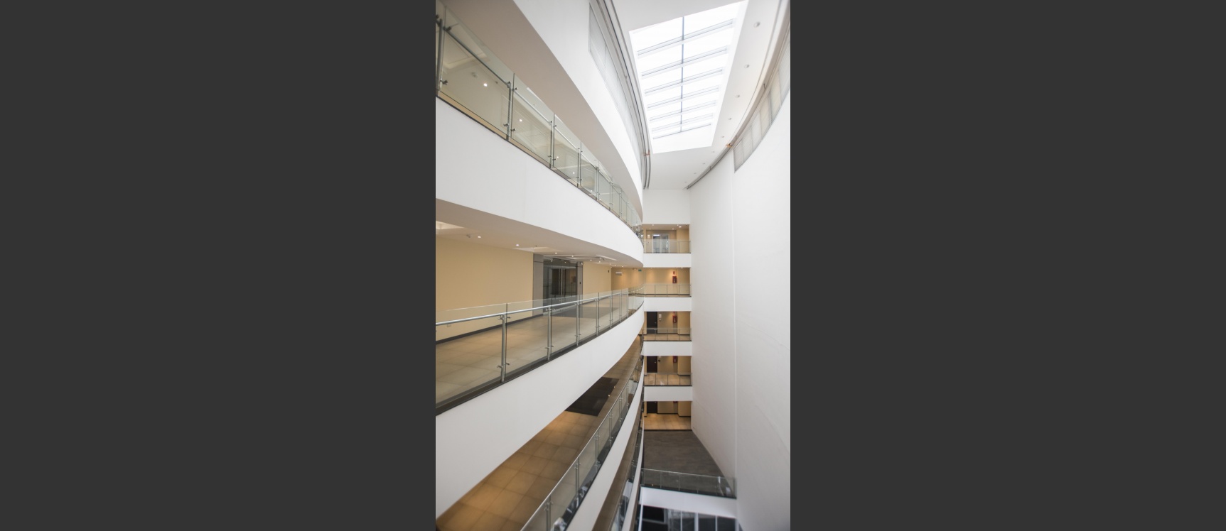 Oficina en venta ubicada en el Edificio XIMA, Samborondón GeoBienes - Oficina en venta ubicada en el Edificio XIMA, Samborondón - Plusvalia Guayaquil Casas de venta y alquiler Inmobiliaria Ecuador