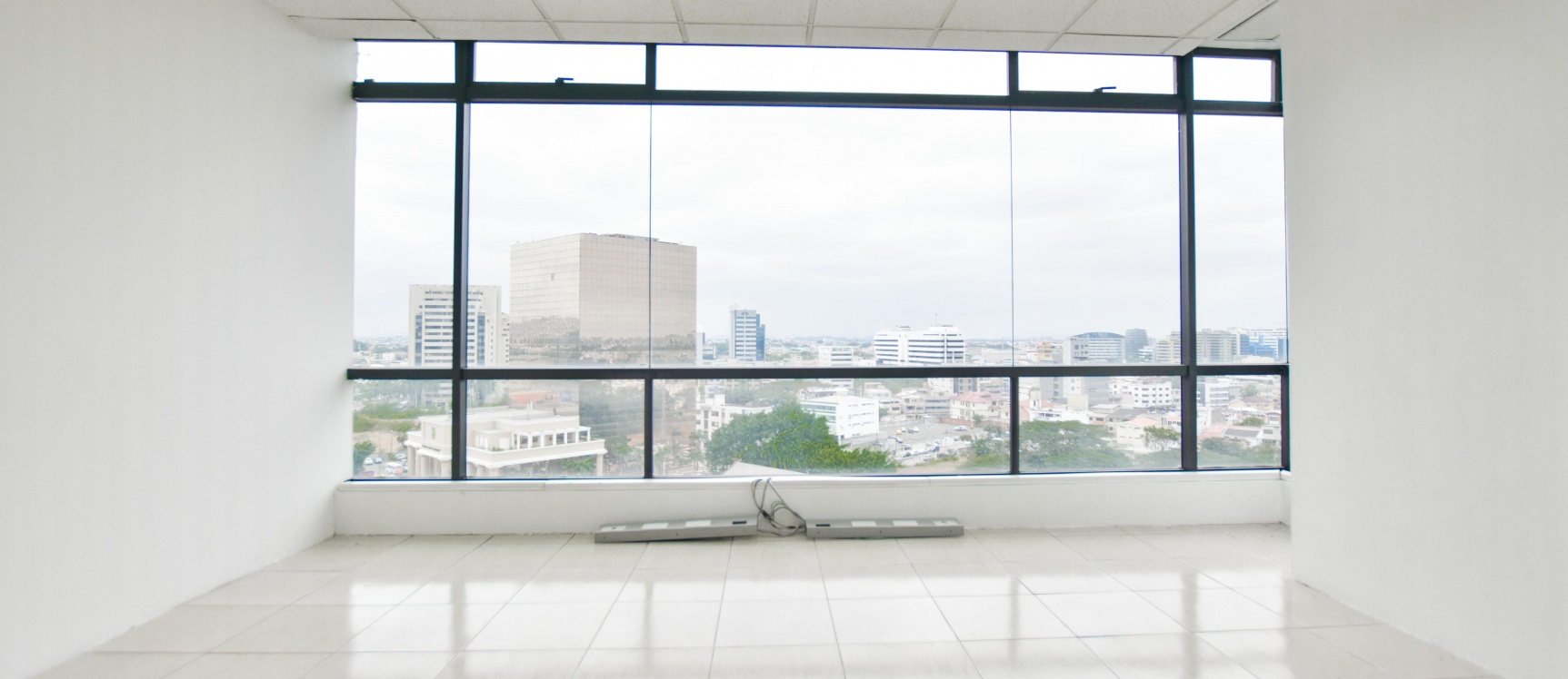 GeoBienes - Oficina en venta ubicada en el World Trade Center - Plusvalia Guayaquil Casas de venta y alquiler Inmobiliaria Ecuador