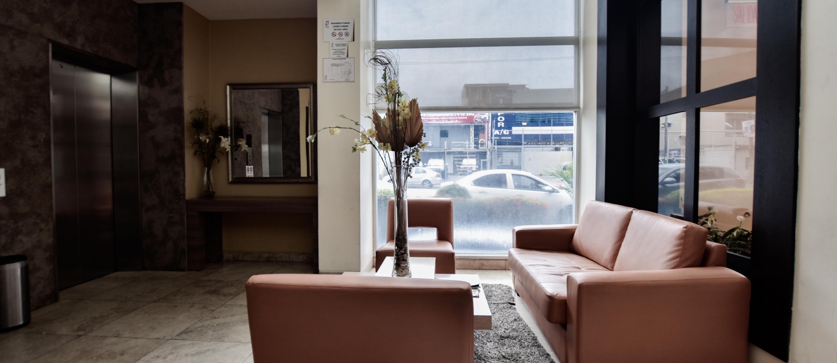 Oficina en venta ubicada en Plaza Center, Kennedy Norte GeoBienes - Oficina en venta ubicada en Plaza Center, Kennedy Norte - Plusvalia Guayaquil Casas de venta y alquiler Inmobiliaria Ecuador