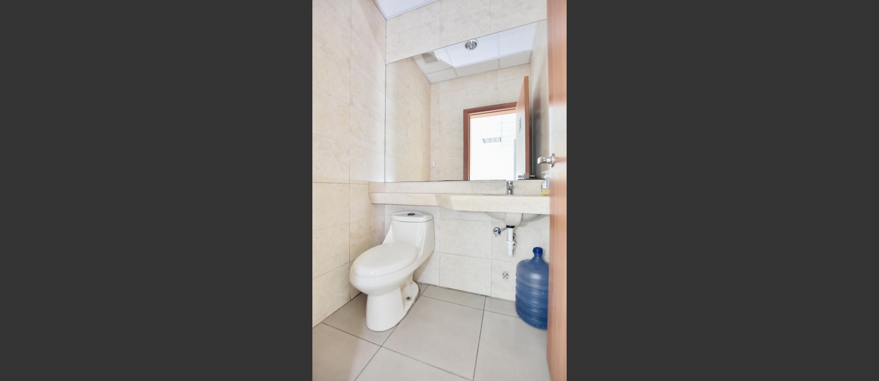 Oficina en venta ubicada en Plaza Center, Kennedy Norte GeoBienes - Oficina en venta ubicada en Plaza Center, Kennedy Norte - Plusvalia Guayaquil Casas de venta y alquiler Inmobiliaria Ecuador