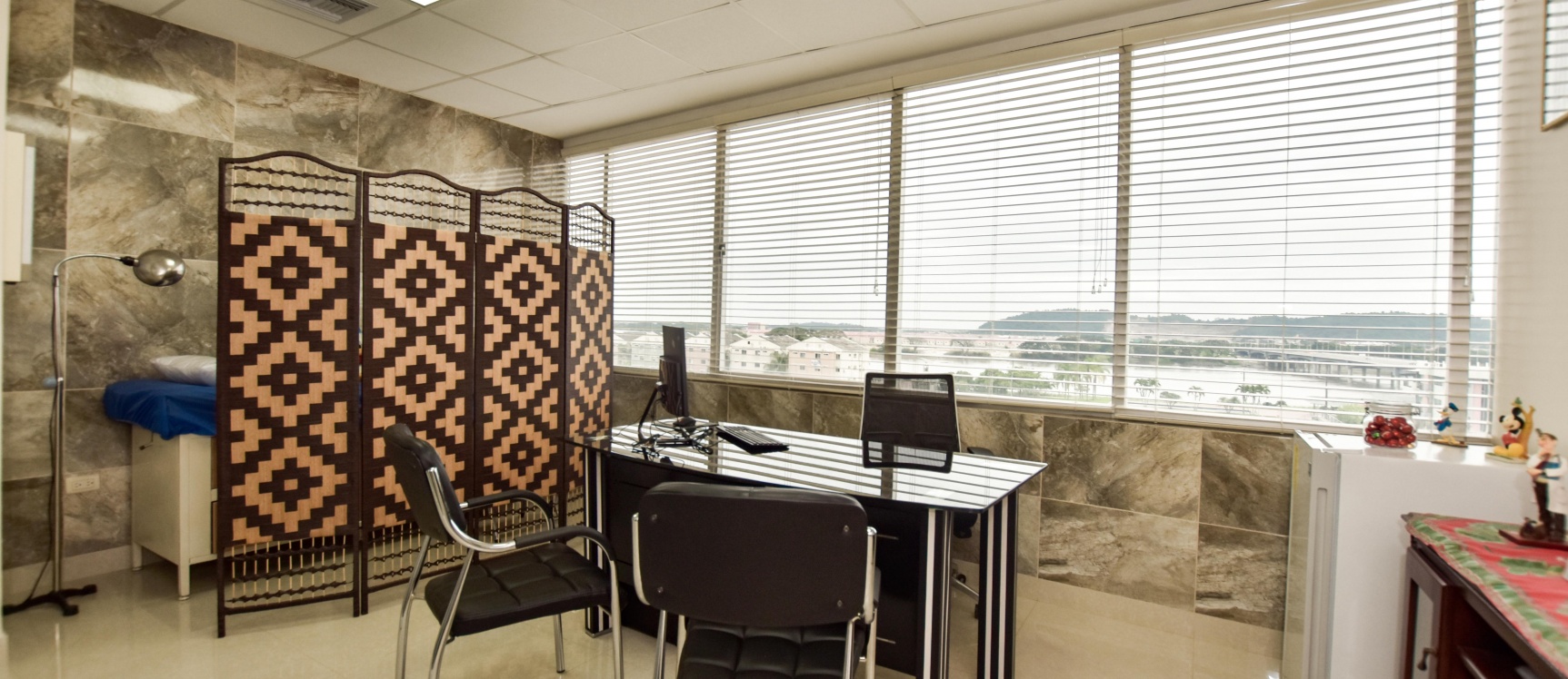 Oficina en venta ubicada en River Plaza GeoBienes - Oficina en venta ubicada en River Plaza - Plusvalia Guayaquil Casas de venta y alquiler Inmobiliaria Ecuador