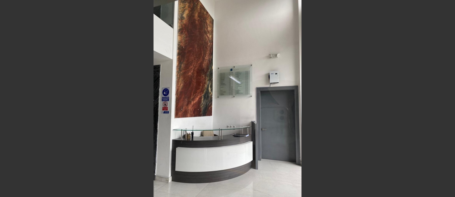 Oficina en venta ubicado en el Edificio Blue Office Center GeoBienes - Oficina en venta ubicado en el Edificio Blue Office Center - Plusvalia Guayaquil Casas de venta y alquiler Inmobiliaria Ecuador