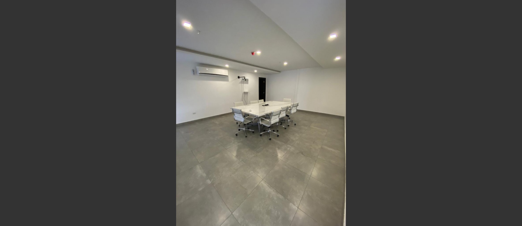 Oficina en venta ubicado en el Edificio Blue Office Center GeoBienes - Oficina en venta ubicado en el Edificio Blue Office Center - Plusvalia Guayaquil Casas de venta y alquiler Inmobiliaria Ecuador