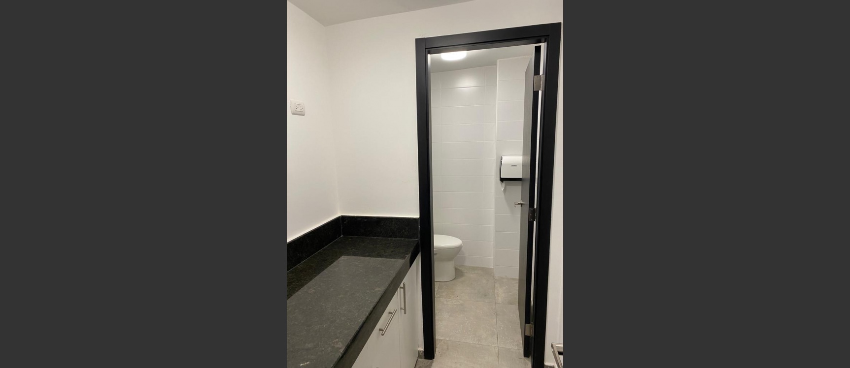 Oficina en venta ubicado en el Edificio Blue Office Center GeoBienes - Oficina en venta ubicado en el Edificio Blue Office Center - Plusvalia Guayaquil Casas de venta y alquiler Inmobiliaria Ecuador