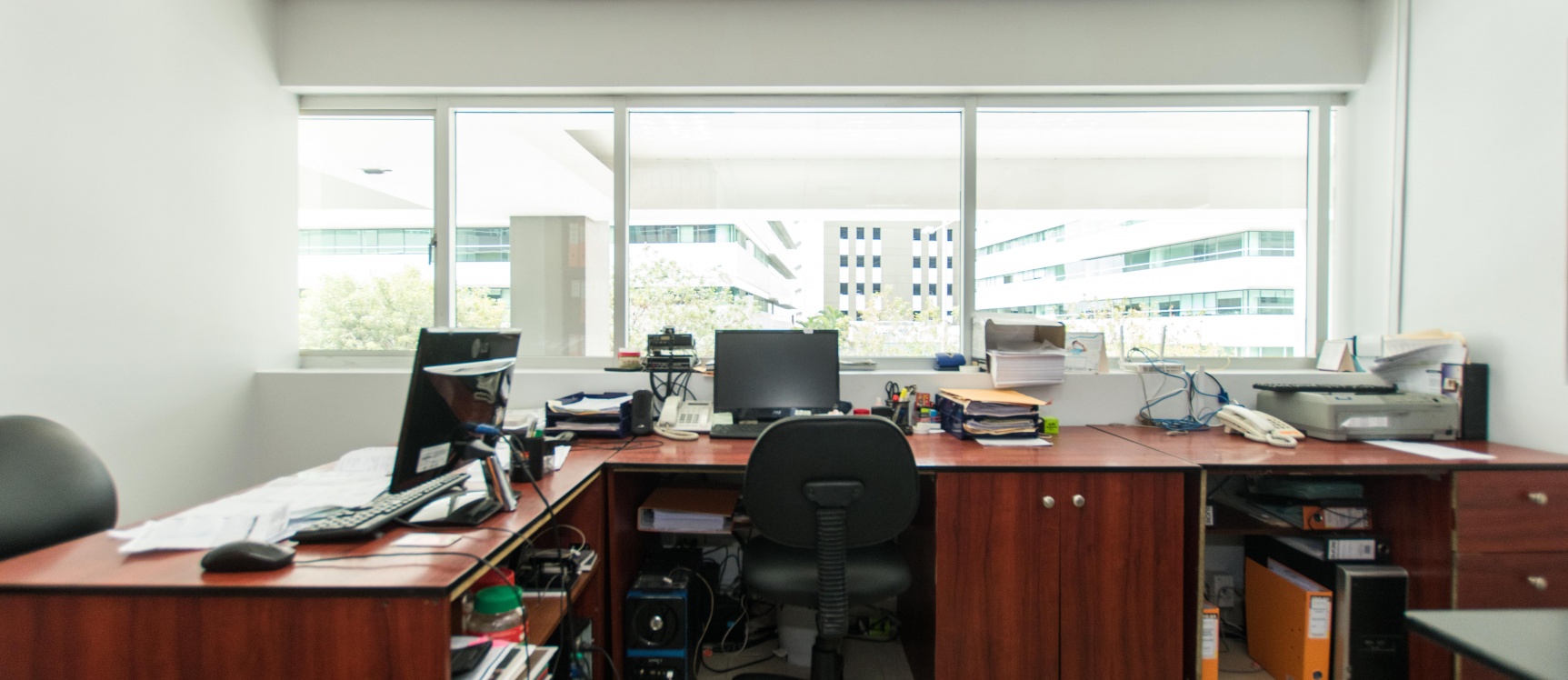 Oficina en venta ubicado en el Parque Empresarial Colón, Urdesa Norte GeoBienes - Oficina en venta ubicado en el Parque Empresarial Colón, Urdesa Norte - Plusvalia Guayaquil Casas de venta y alquiler Inmobiliaria Ecuador