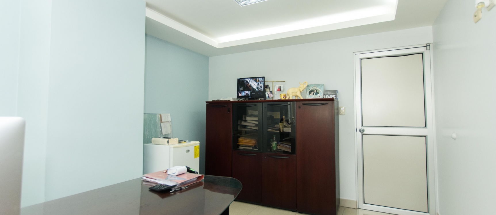 Oficina en venta ubicado en el Parque Empresarial Colón, Urdesa Norte GeoBienes - Oficina en venta ubicado en el Parque Empresarial Colón, Urdesa Norte - Plusvalia Guayaquil Casas de venta y alquiler Inmobiliaria Ecuador